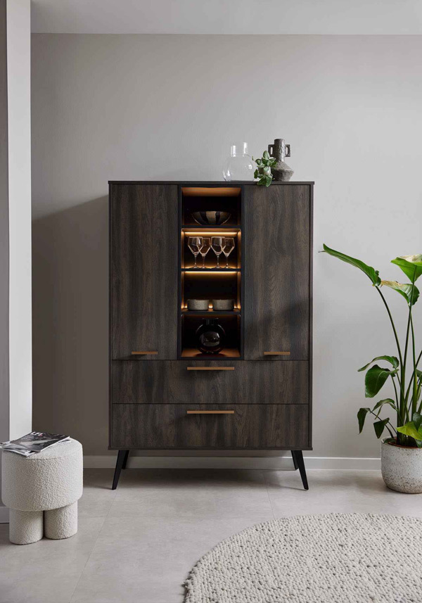 Wohnzimmer Schrank dunkel Holzmaserung